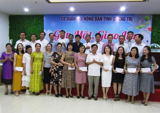 Cơ quan Hội Nông dân tỉnh tổ chức gặp  nhân Ngày Gia đình Việt Nam