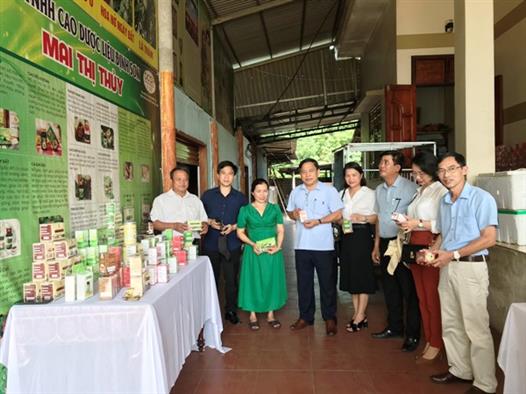 Đoàn công tác Trường Cán bộ Hội Nông dân Việt Nam nghiên cứu thực tế tại Quảng Trị