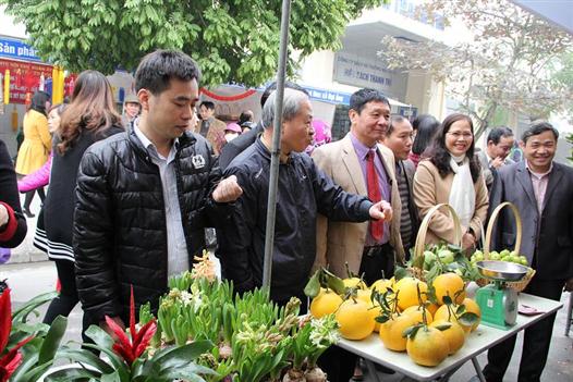 Hội ND các cấp tích cực tuyên truyền vận động hội viên, nông dân ưu tiên dùng hàng Việt Nam