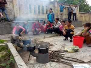 Tập huấn nâng cao nhận thức bảo vệ môi trường và sử dụng Bếp đun cải tiến tại huyện Đakrông