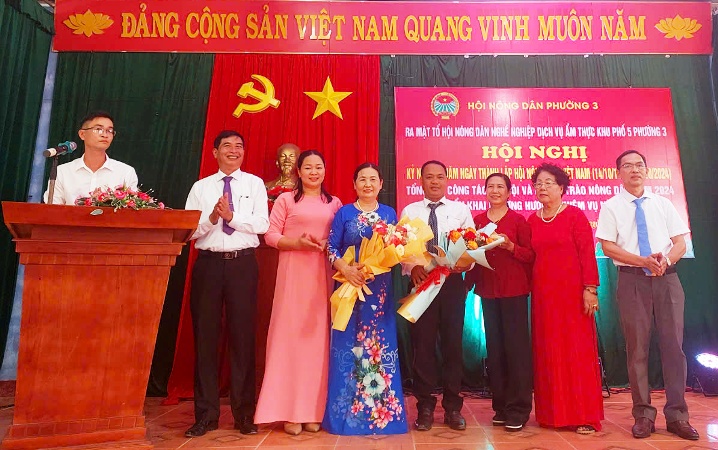 Hội Nông dân phường 3 tổ chức ra mắt Tổ Hội nghề nghiệp ẩm thực và tọa đàm kỷ niệm 94 năm ngày thành lập Hội Nông dân Việt Nam (14/10)